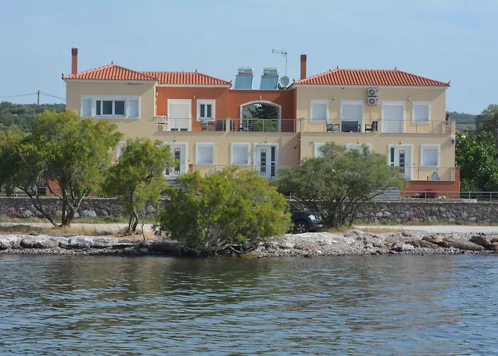 Palaiologou Panorama Apartman Mandamádosz