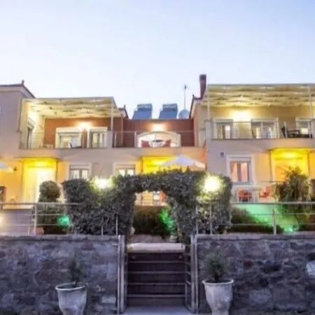 Daire Palaiologou Panorama Mantamádos